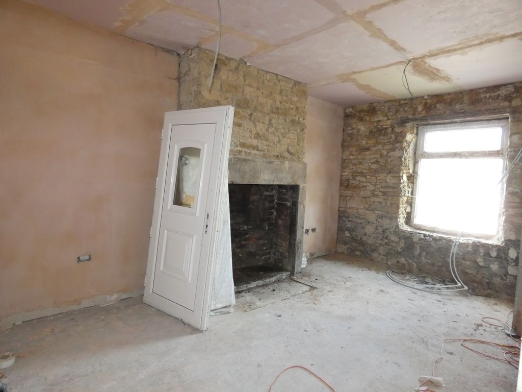 Lounge- click for photo gallery
